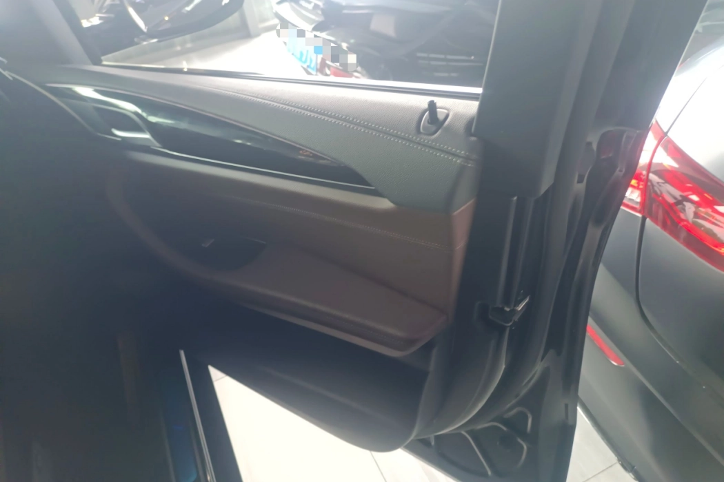 Фото машины 23