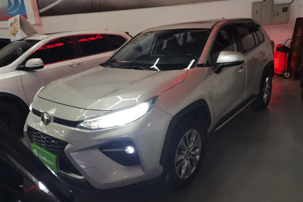 Toyota Weilanda 2022 2.0L CVT two-wheel drive Luxury PLUS Edition
