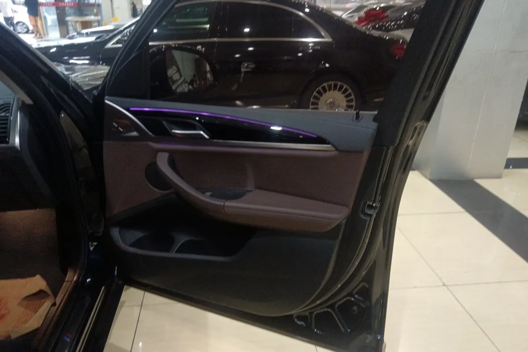 Фото машины 23