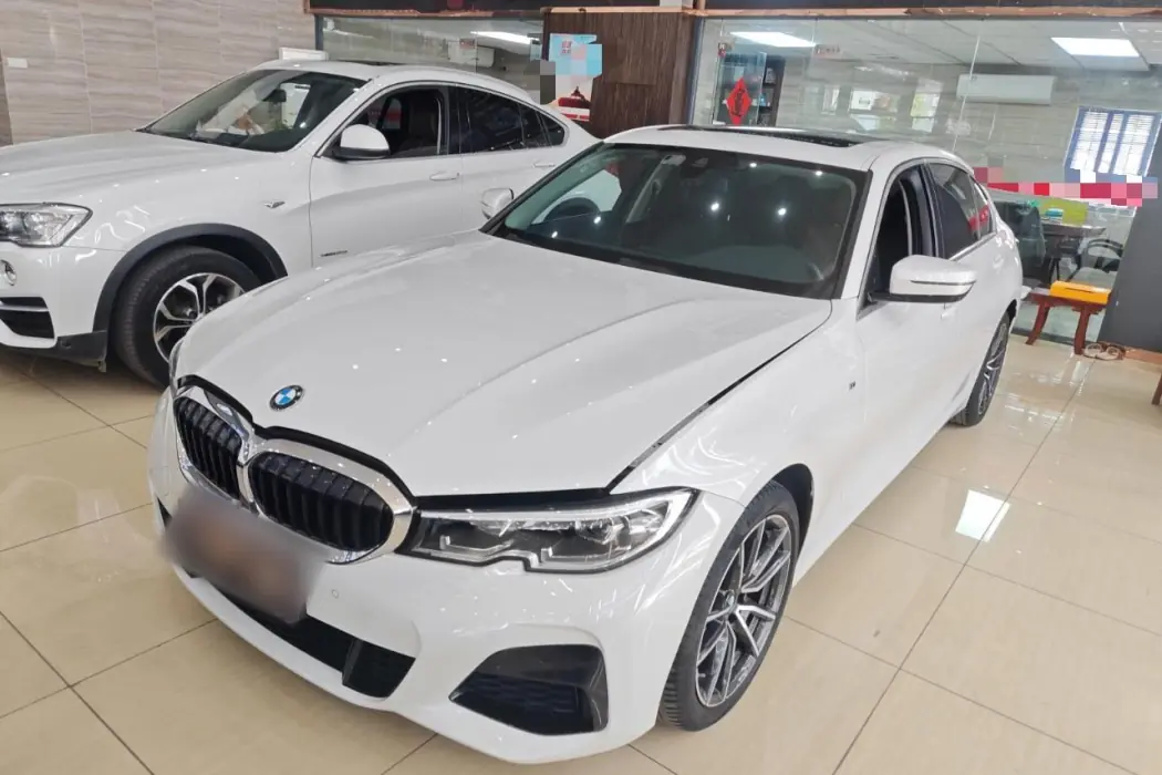 BMW 3 Series 2022 Modified 325Li M Sport Package