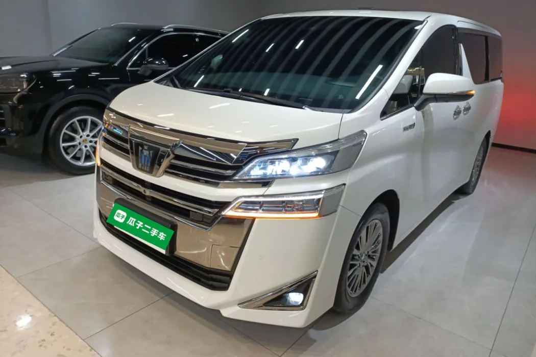 Toyota Wilfa 2021 Crown Dual Engine 2.5L HV Premium Edition
