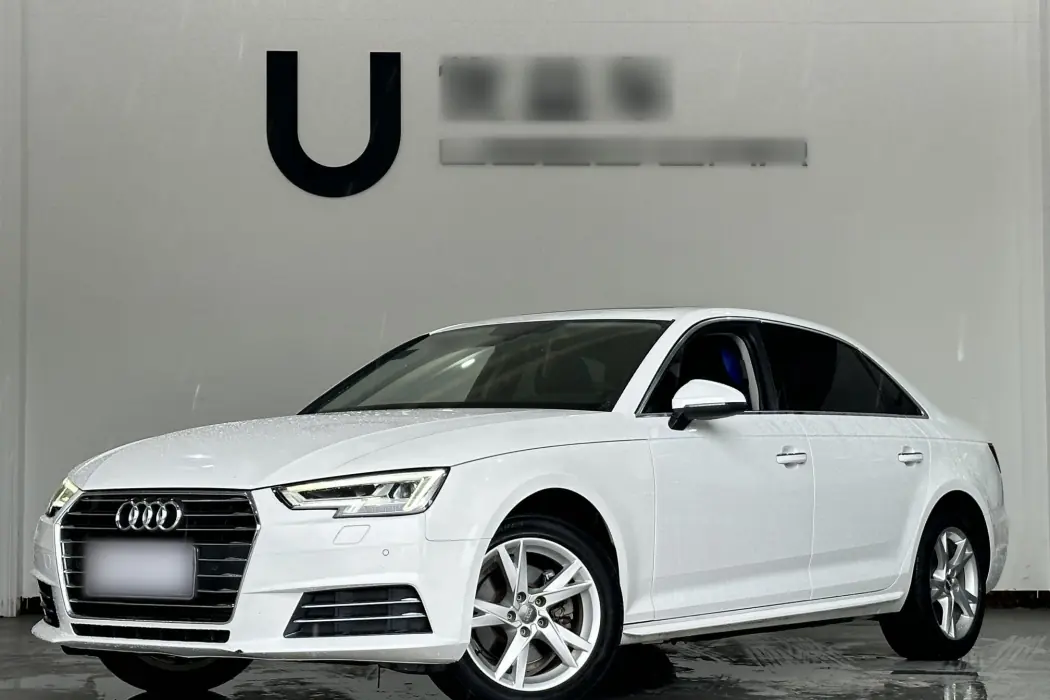 Audi A4L 2018 30th Anniversary Year 40 TFSI Aggressive
