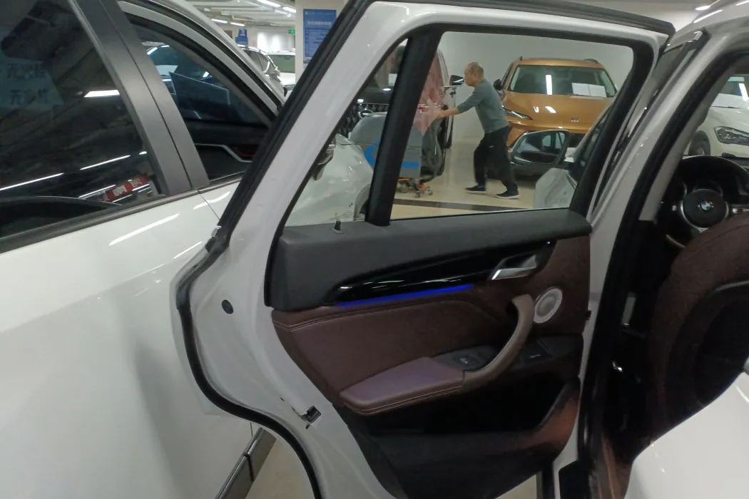 Фото машины 26