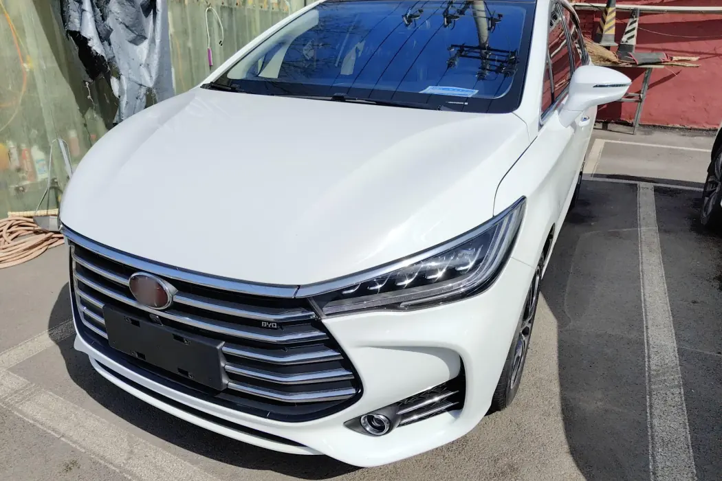 BYD Song MAX 2018 1.5T Automatic Zhilian Elite 6-seater