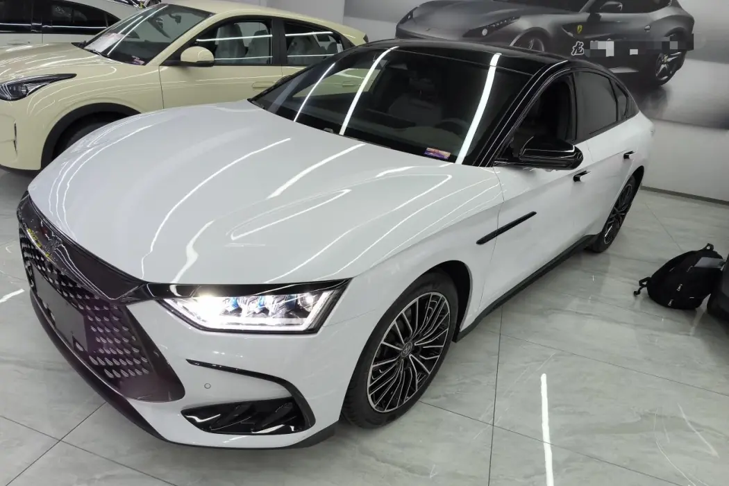 BYD Han 2023 DM-i Champion Edition 121KM Premium Type