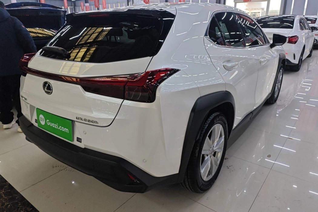 Купить Lexus UX Lexus UX 2022 260h Exploration*Fun Edition по цене от 2 ...