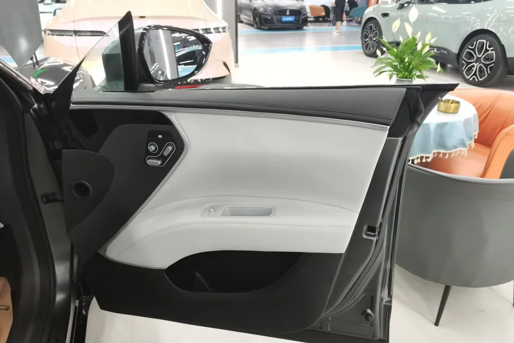 Фото машины 23