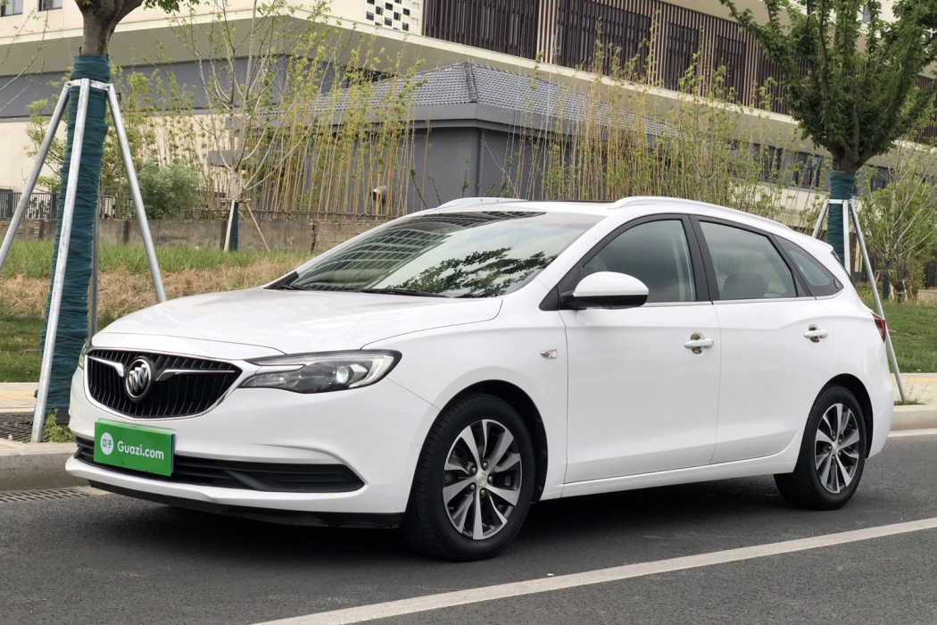 Buick Yuelang 2019 18T Automatic Interconnection Elite Country VI