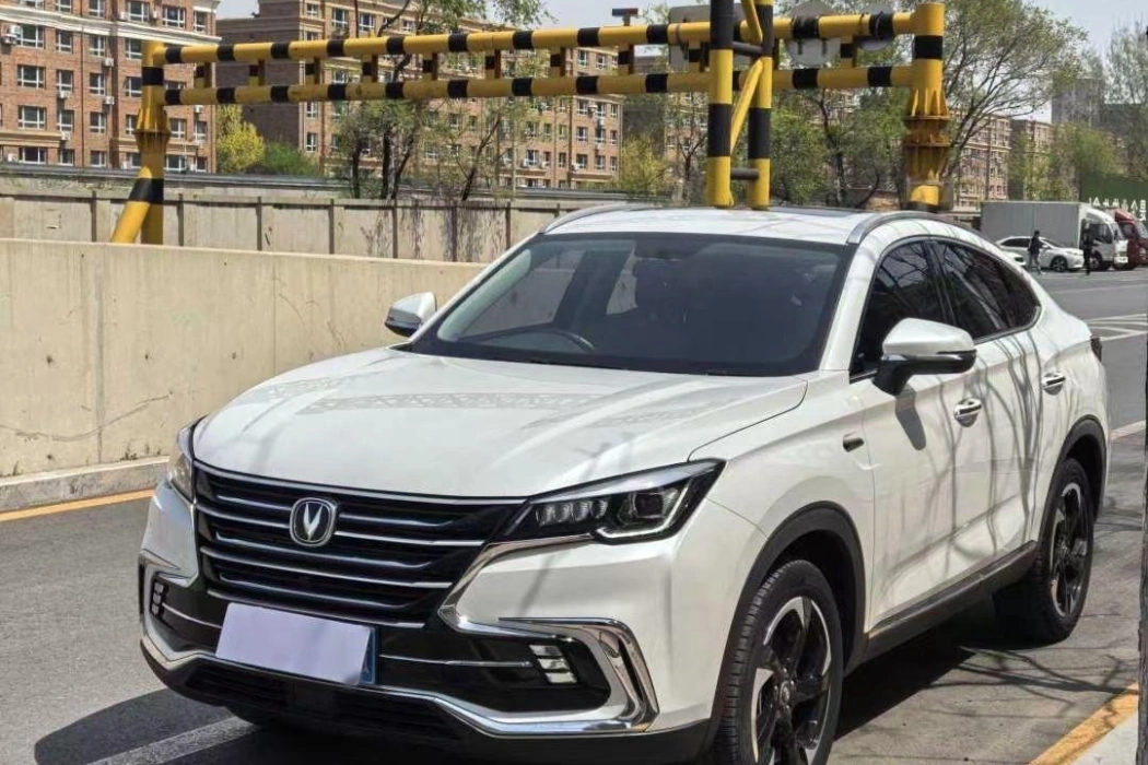 Changan CS85 COUPE 2019 2.0T automatic version National V
