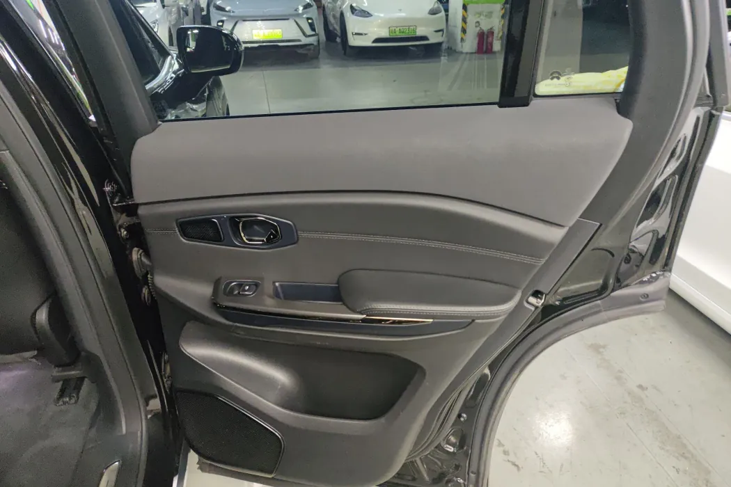 Фото машины 24