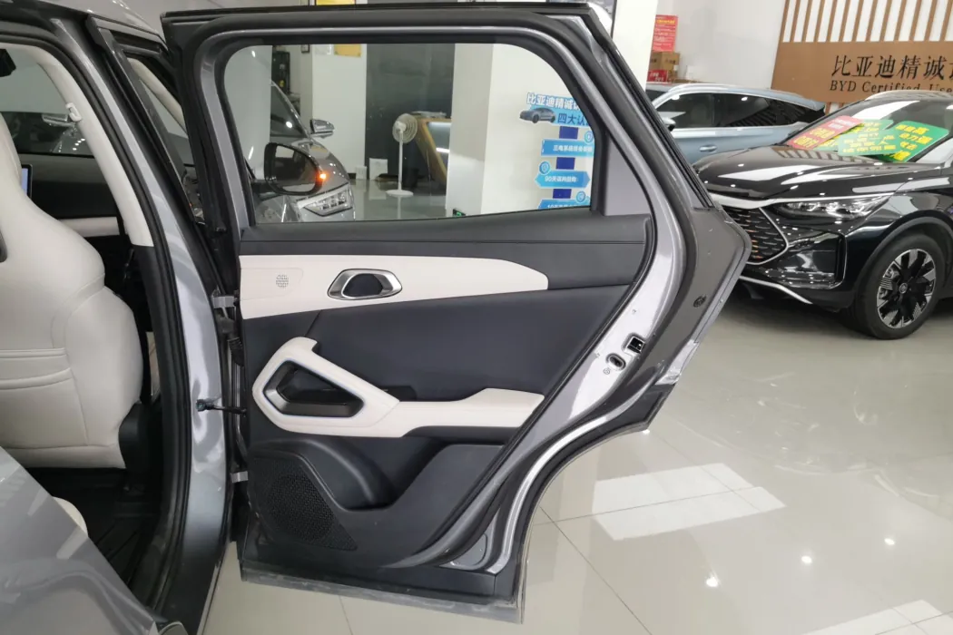 Фото машины 24