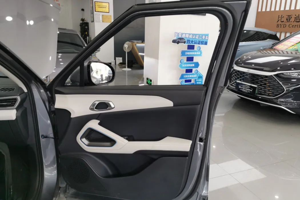 Фото машины 23