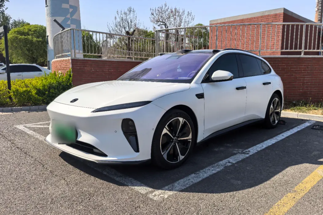 Nio ET5T 2024 model 75kWh Touring