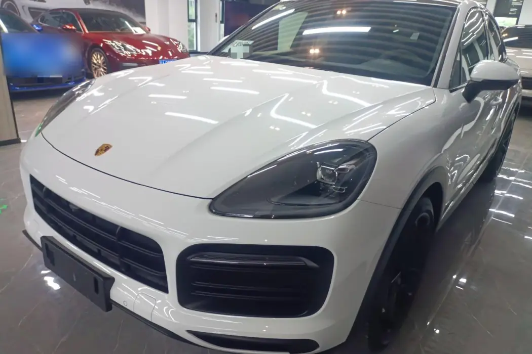 Porsche 2019 Cayenne Coupé 3.0T