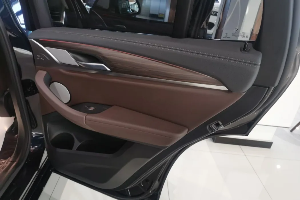 Фото машины 24