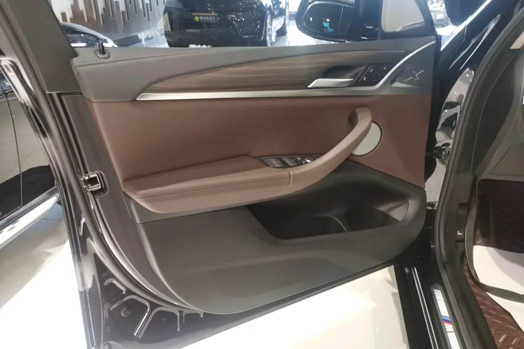 Фото машины 25