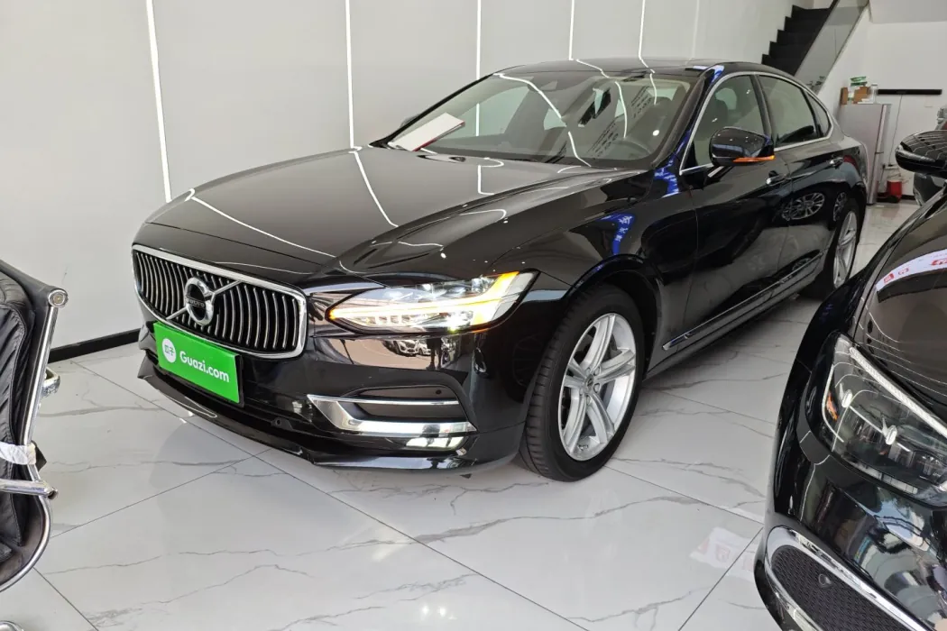 Volvo S90 2019 T5 Smart Edition