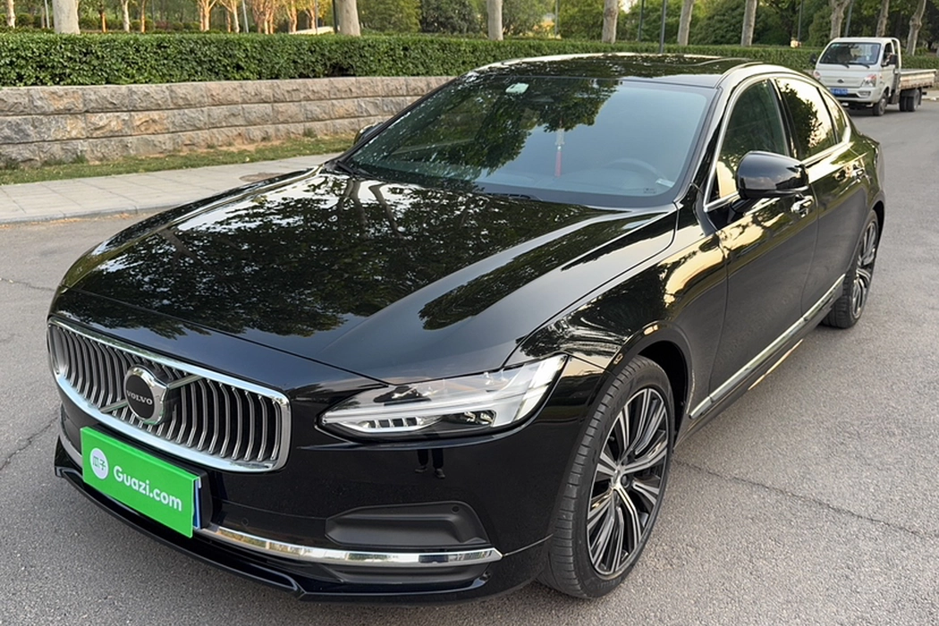 Volvo S90 2022 B5 Intelligent Luxury Edition