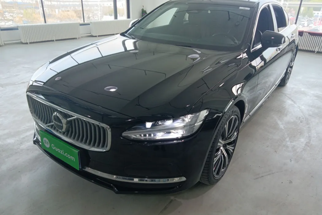 Volvo S90 2022 B5 Intelligent Luxury Edition