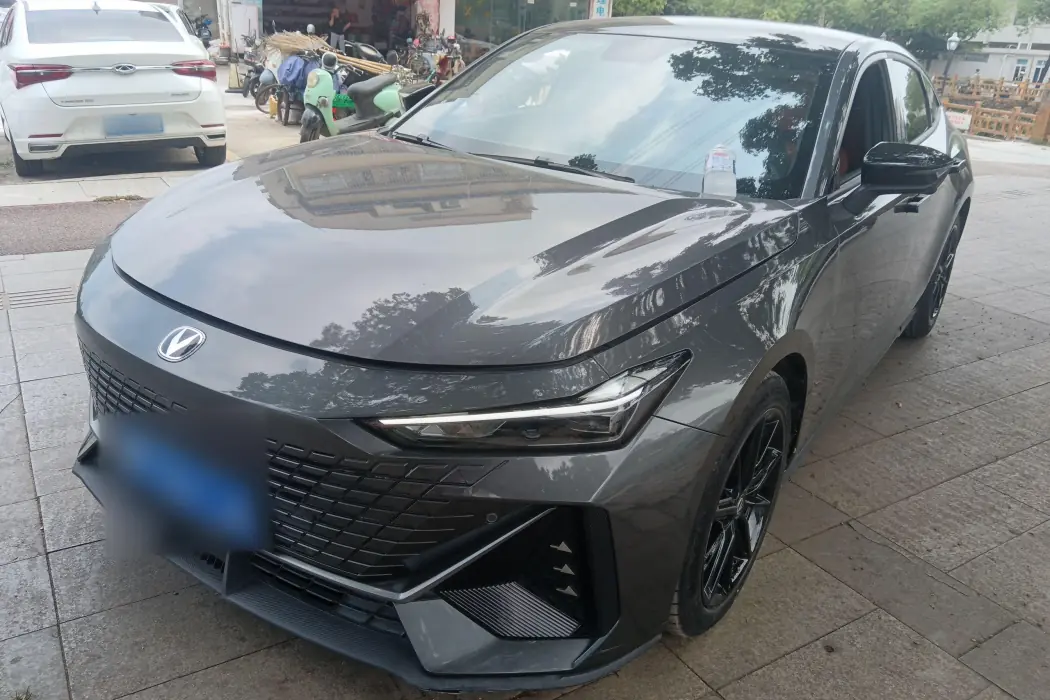 Chang'an UNI-V 2022 1.5T Premium