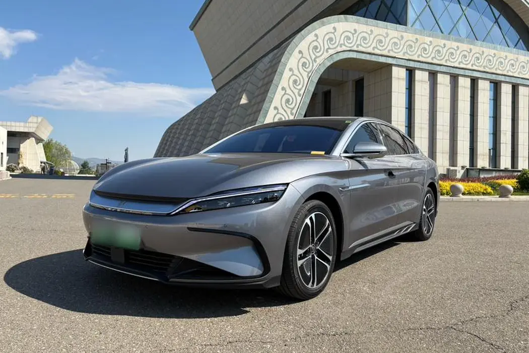 BYD Han 2023 EV Champion Edition 605KM Front Drive Premium Type