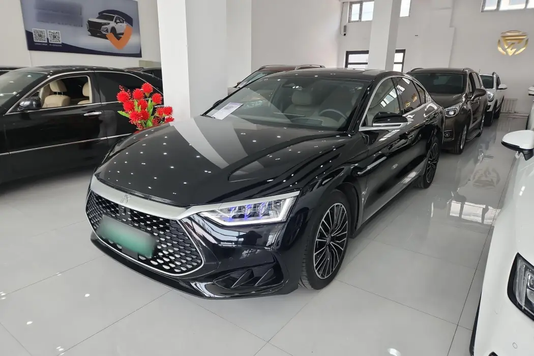 BYD Han 2023 DM-i Champion Edition 121KM Exclusive Type