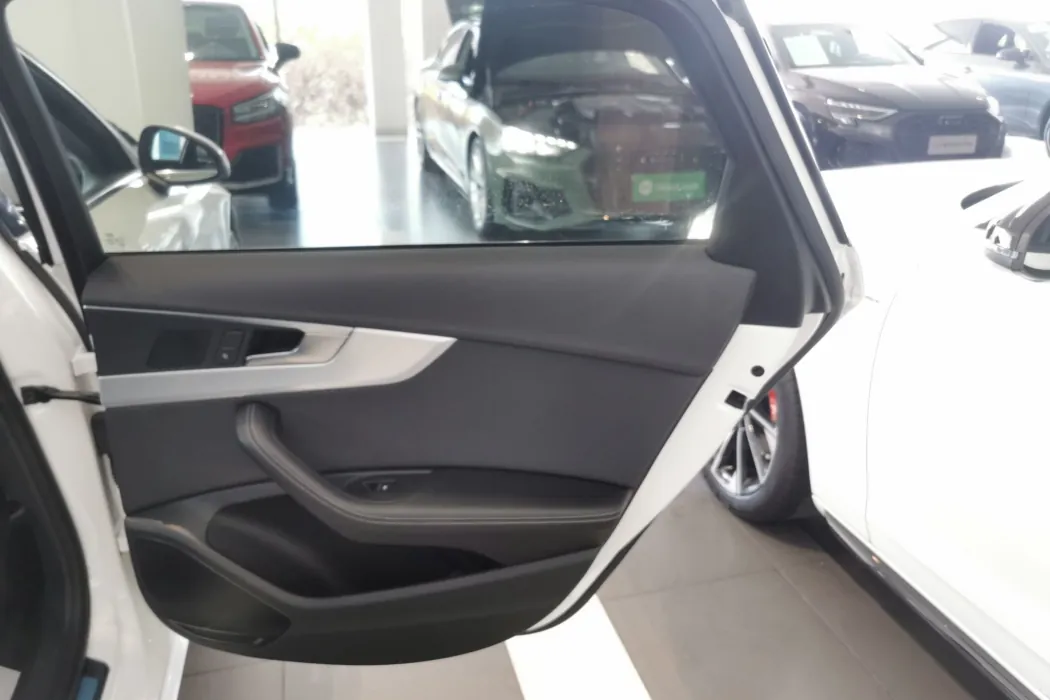 Фото машины 24