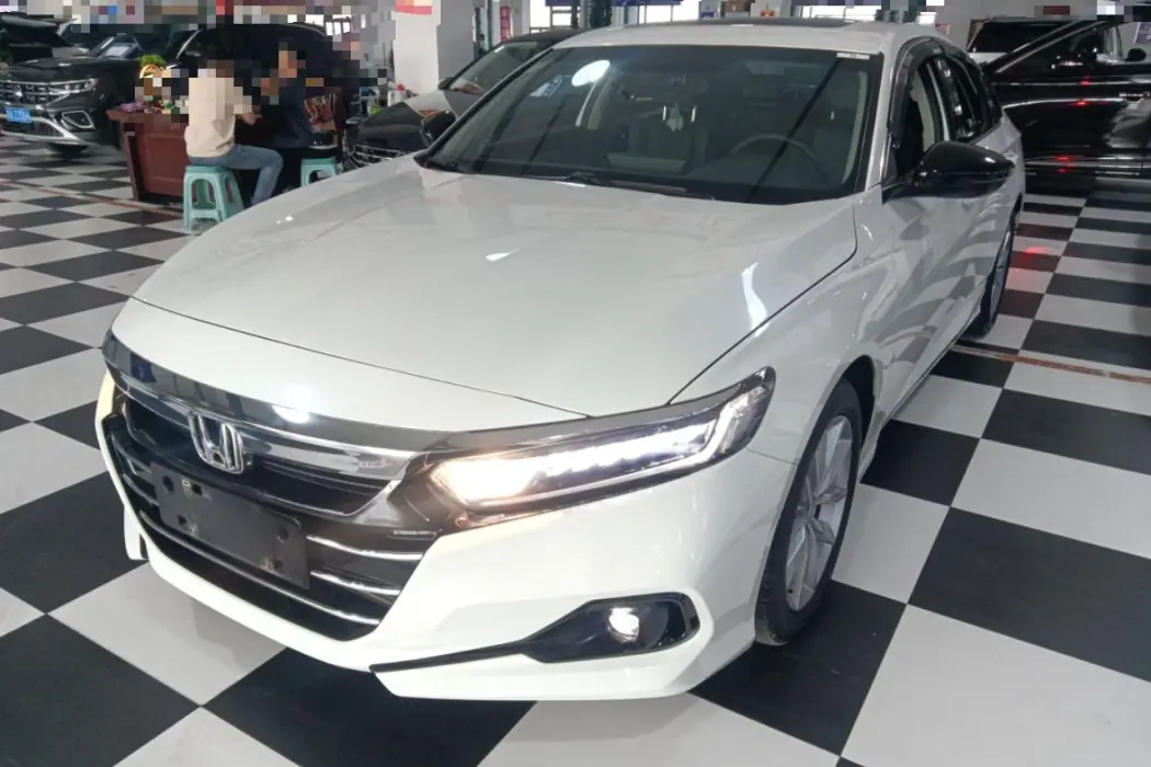Honda Accord 2022 260TURBO Deluxe Edition