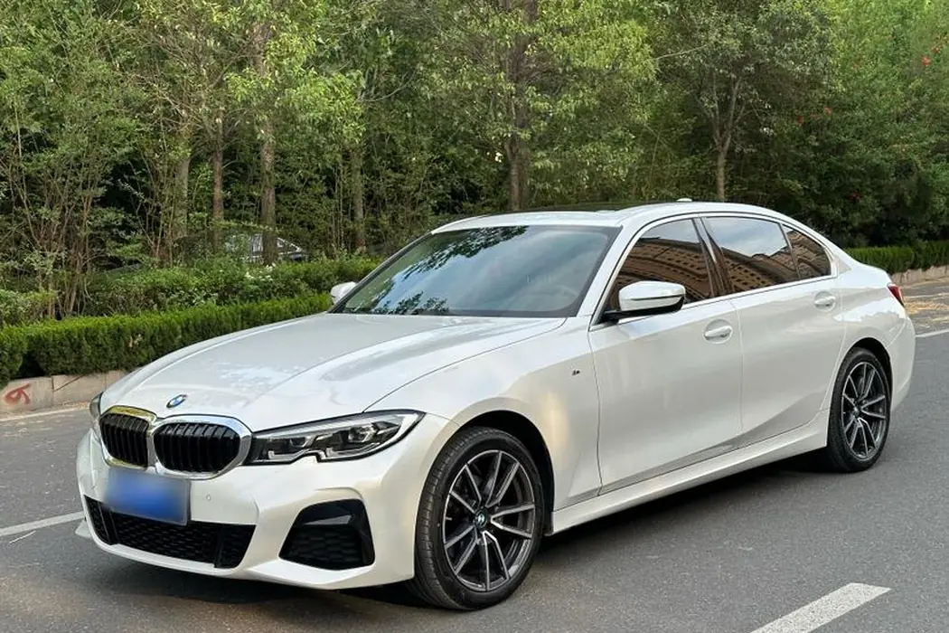 BMW 3 Series 2022 Modified 325Li M Sport Package