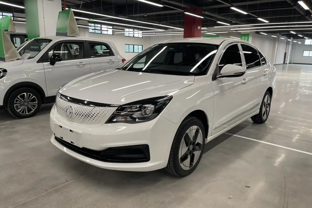 Dongfeng Fengshen E70 2023 model 500 Zhixing Edition Lithium Iron Phosphate 48.6 kWh 110kW