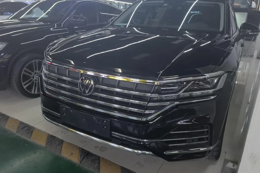 Volkswagen Touareg New Energy 2021 eHybrid