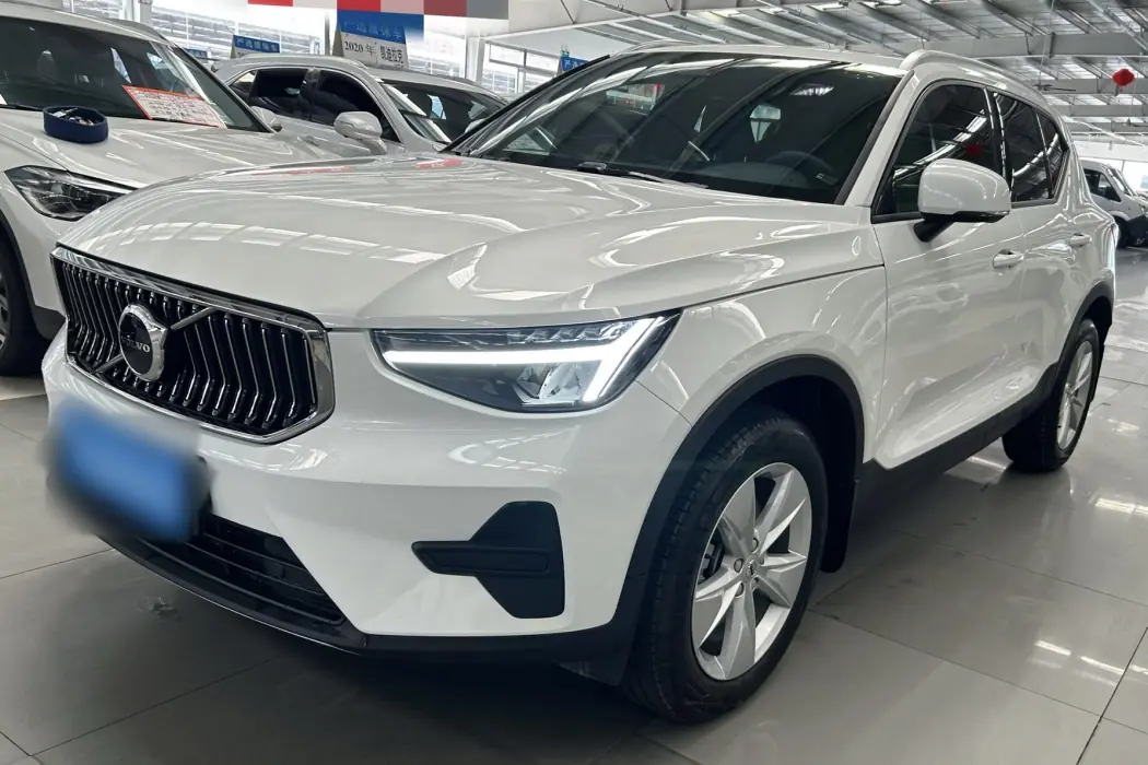 Volvo XC40 2024 B3 Smart Travel Fashion Edition