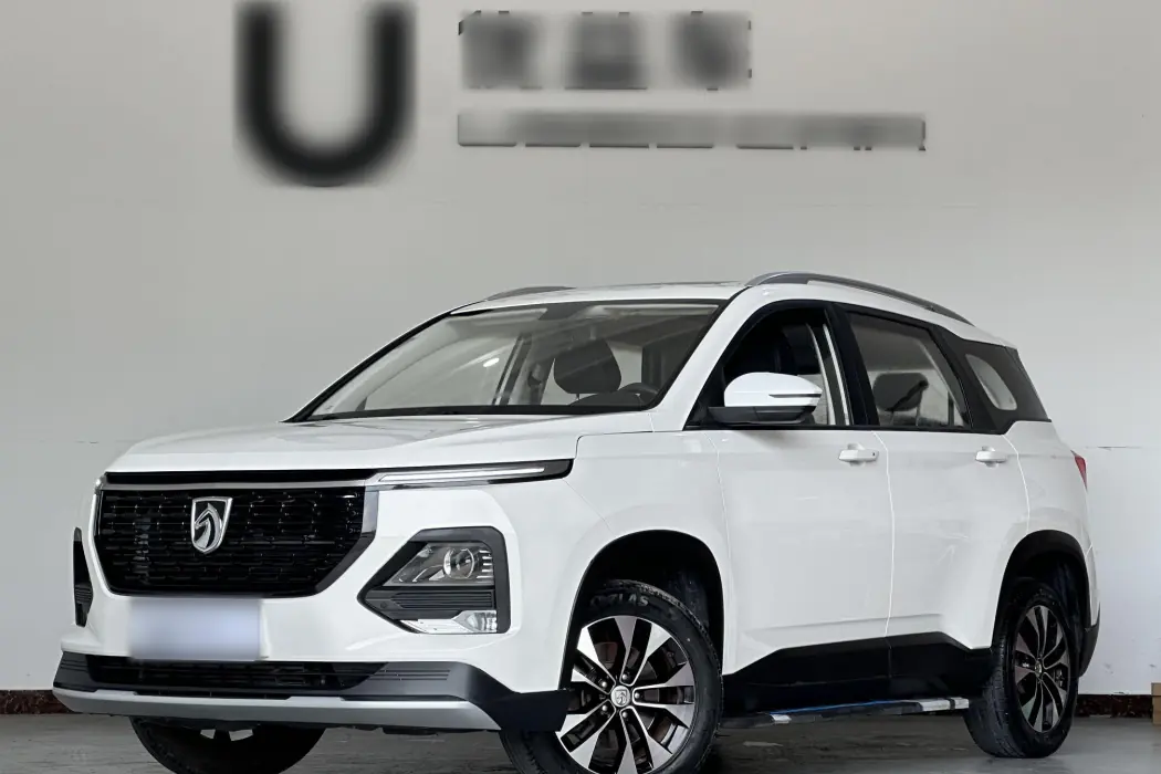 Baojun 530 2020 1.5T CVT Premium connected 7-seater
