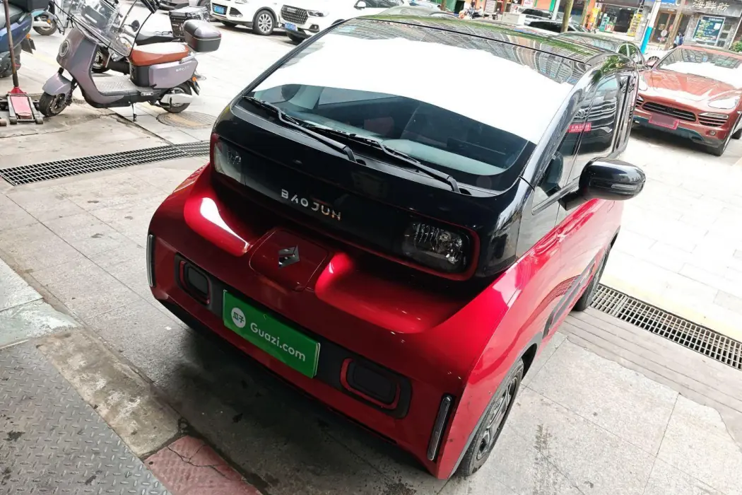 Baojun E300 2020 Star Intelligent Edition