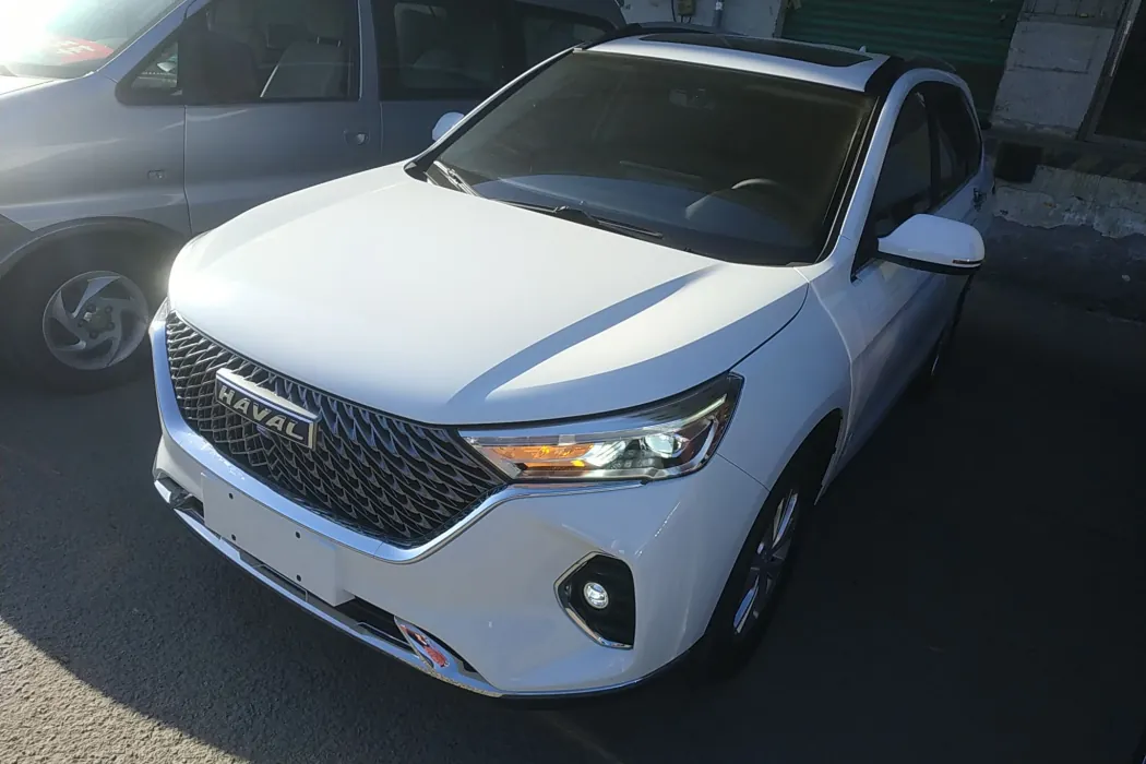 Haval M6 2023 PLUS 1.5T DCT Luxury Smart Connection Type
