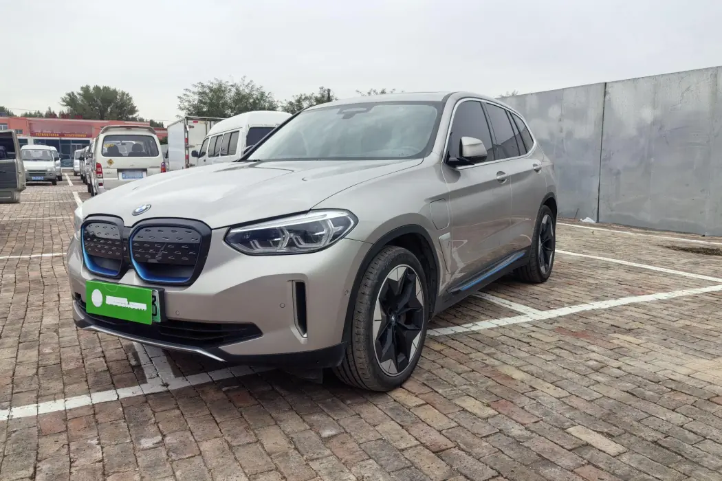 BMW iX3 2021 Genesis