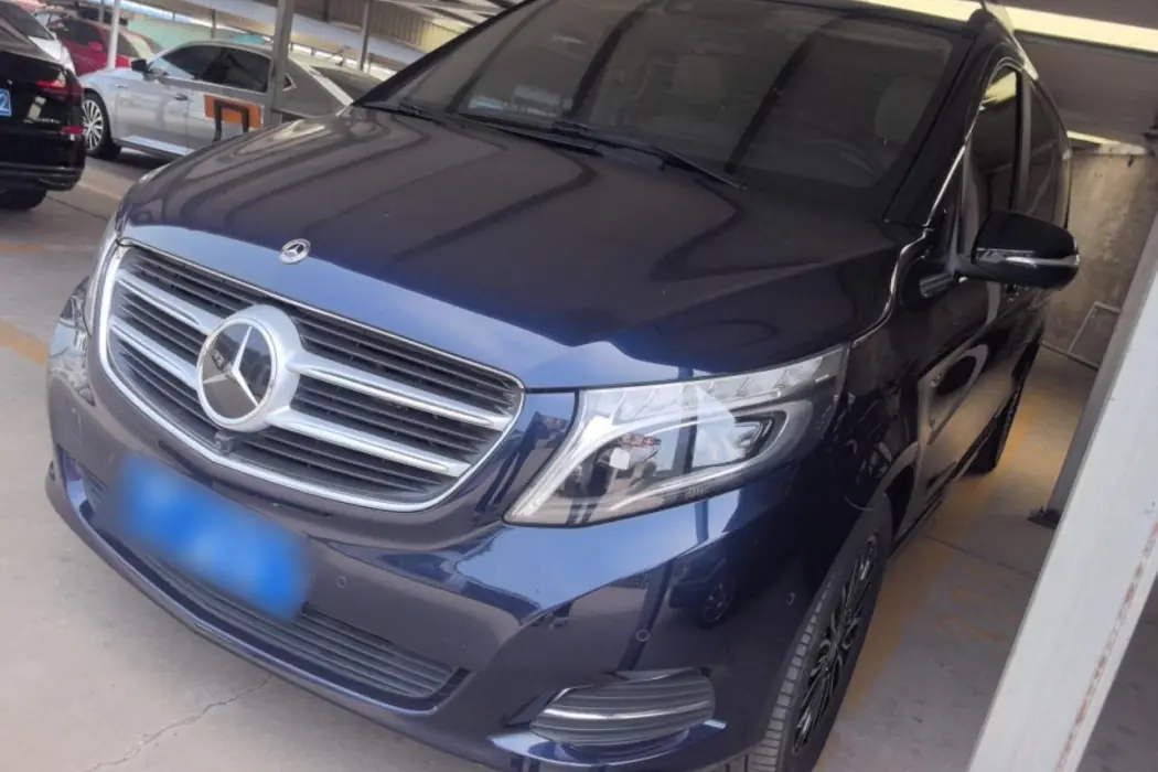 Mercedes-Benz V-Class 2018 V 260 L Premium Plus National VI