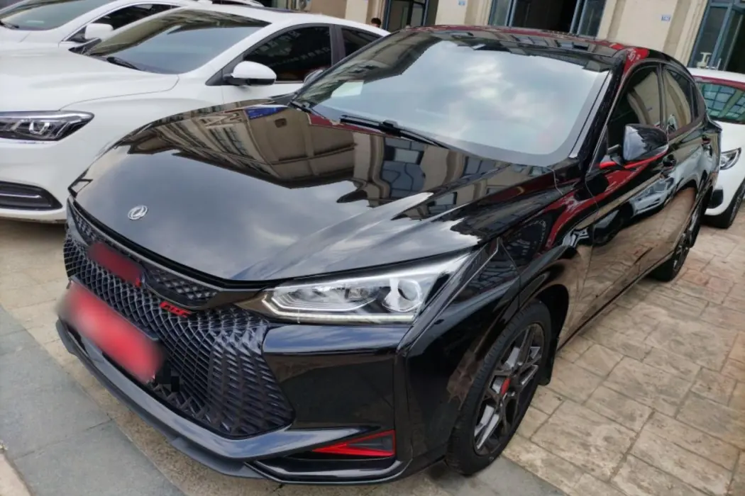 Dongfeng Fengshen Yixuan 2021 230T Automatic Shadow Chasing Knight Edition