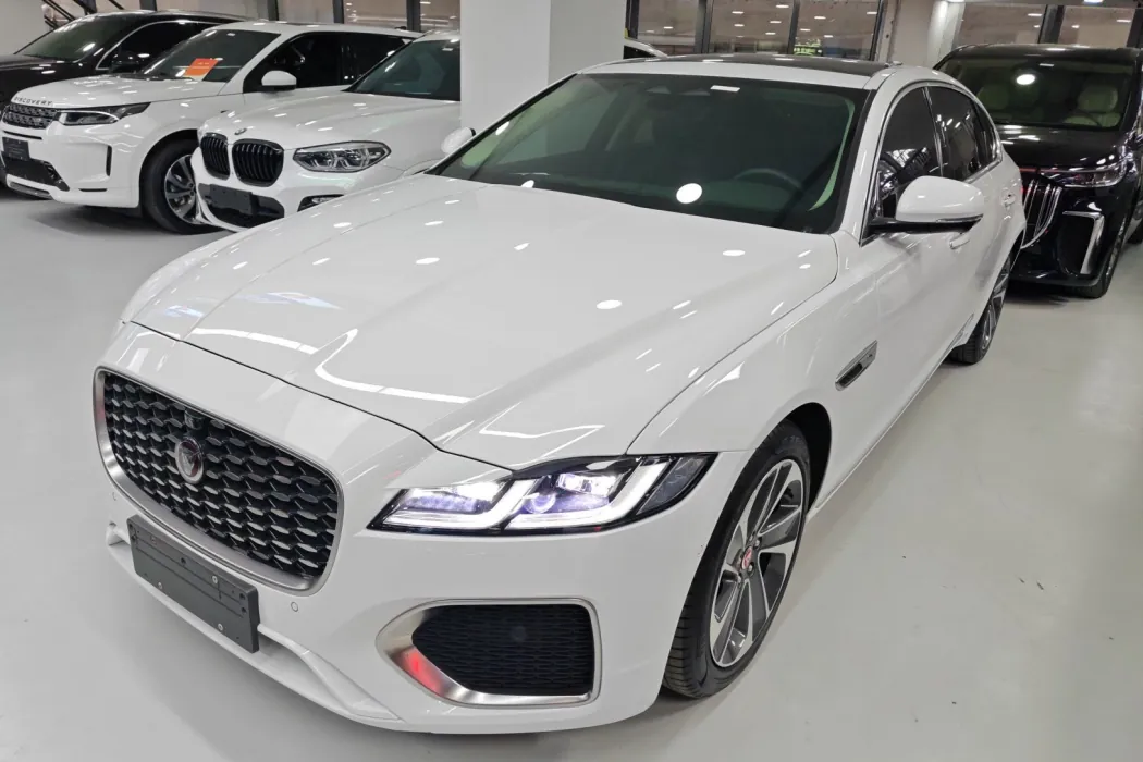 Jaguar XFL 2021 XFL 2.0 T P200 two-wheel drive Elite Deluxe Edition