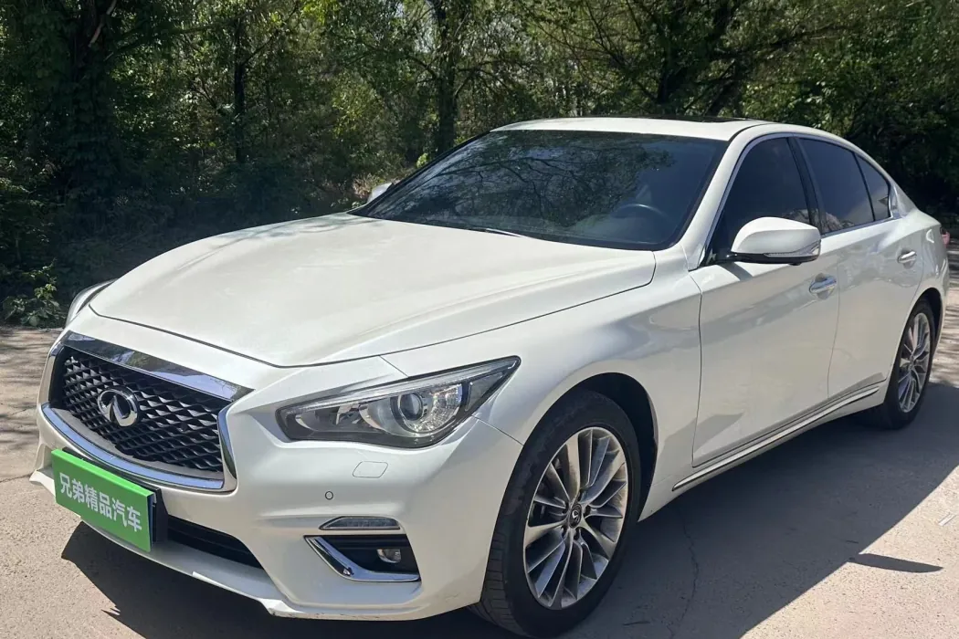 Infiniti Q50L 2018 2.0T Advance Edition National VI