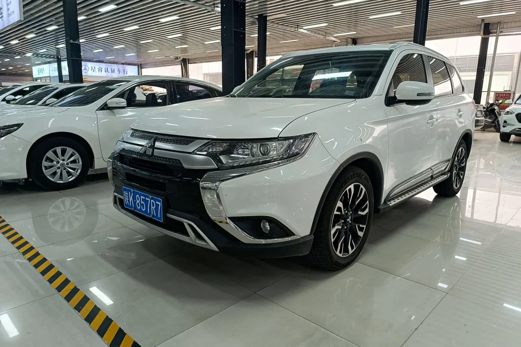 Mitsubishi Outlander 2019 2.0L two-wheel drive Enjoy Edition 5-seater Country V