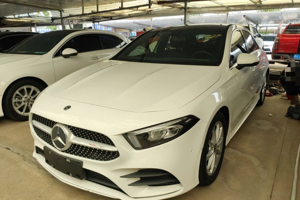 Mercedes-Benz A-class 2021 A 200 L sports sedan dynamic type