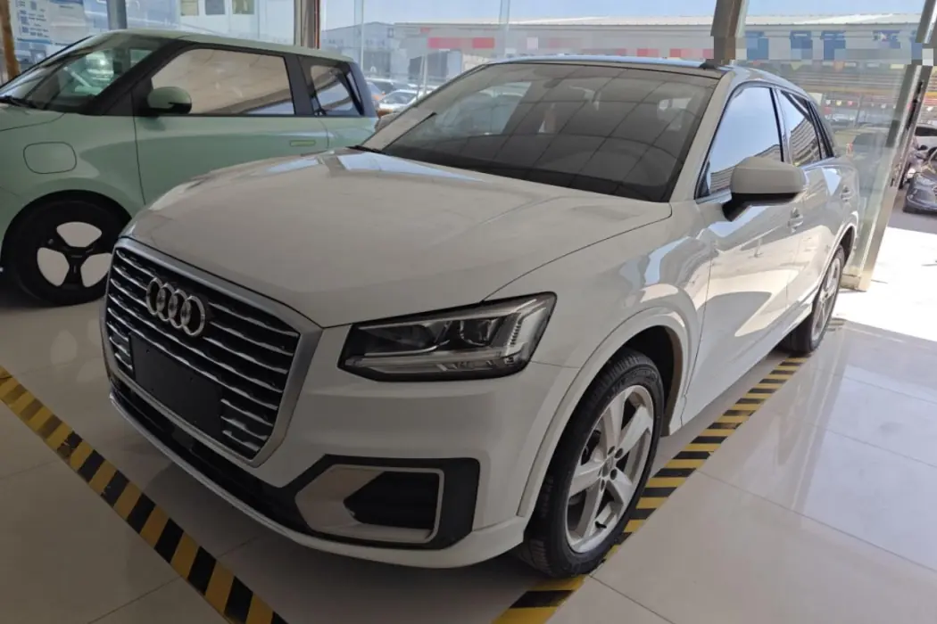 Audi Q2L 2018 model 35 TFSI fashion and elegant country V