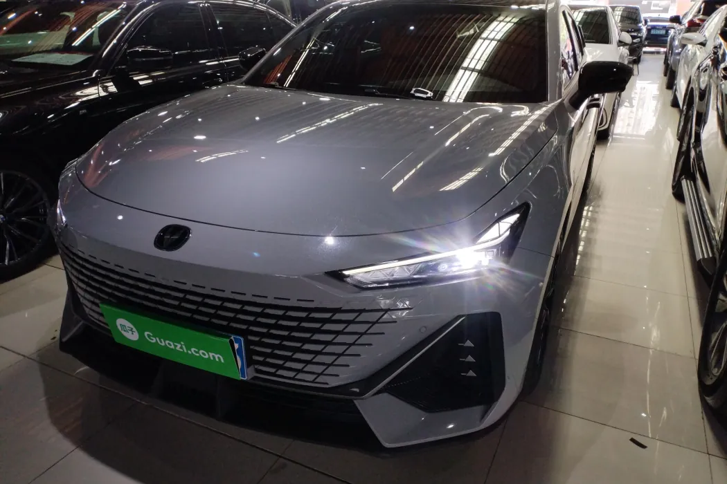 Chang'an UNI-V 2022 1.5T Premium