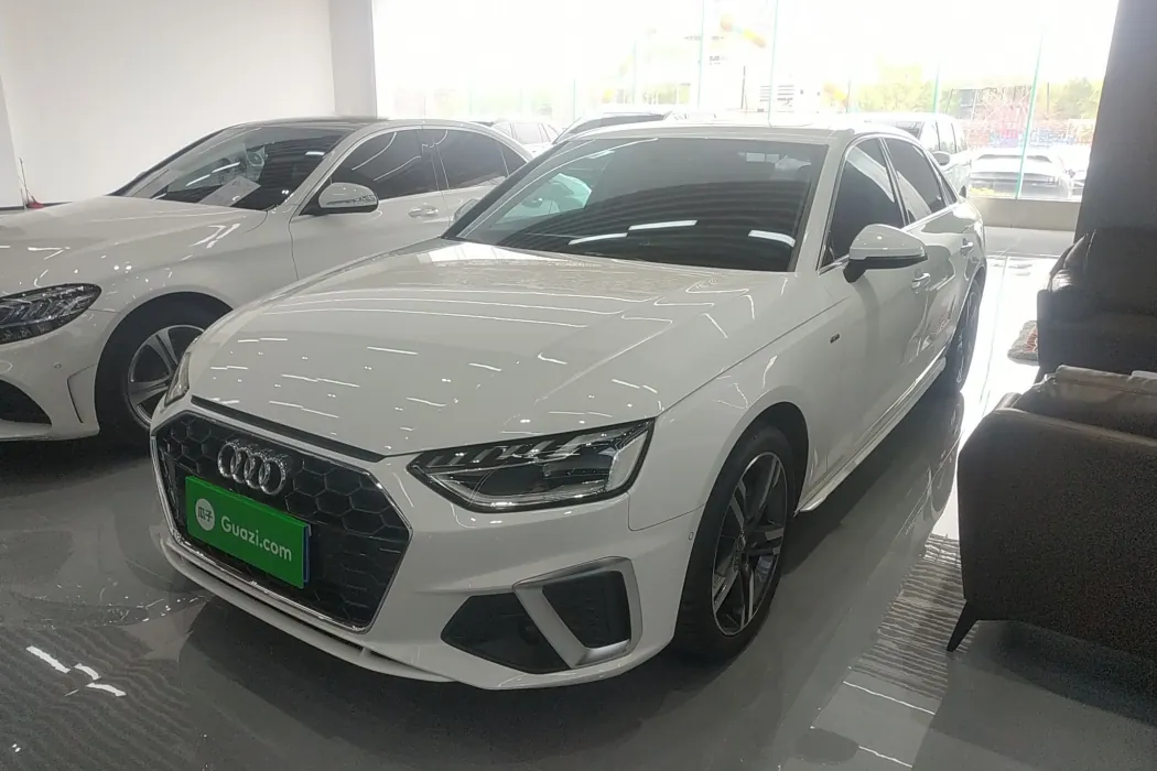 Audi A4L 2020 40 TFSI Luxury Dynamic