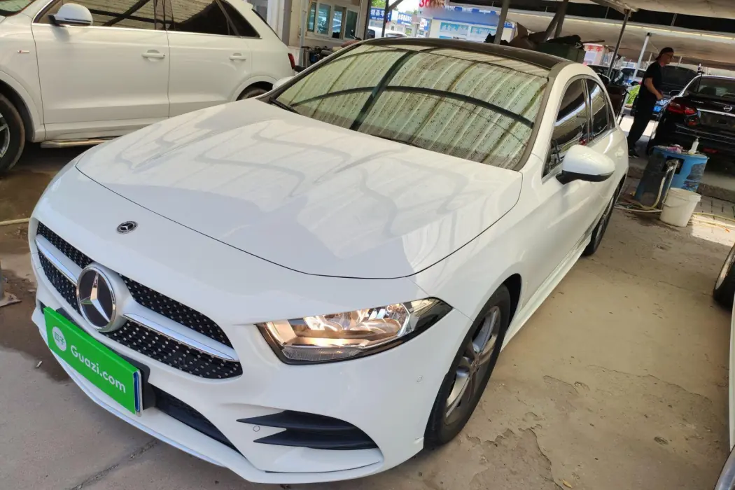 Mercedes-Benz A-class 2021 A 180 L sports sedan