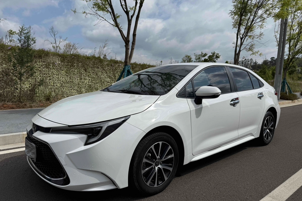 Toyota Ralink 2023 185T CVT Deluxe Edition