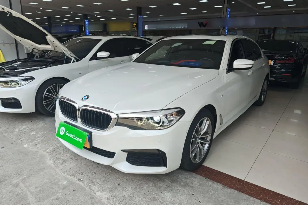 BMW 5 Series 2020 525Li M Sport Package