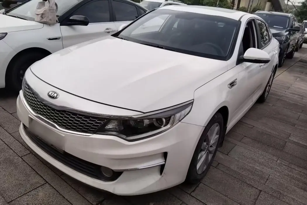 Kia K5 2016 2.0L Automatic GLS