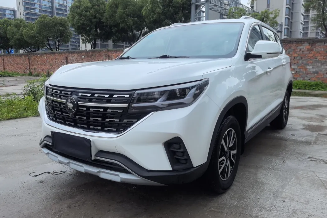 Dongfeng Fengxing Fengxing T5 2022 Prosperous 1.6L manual dream-building version Five-seater